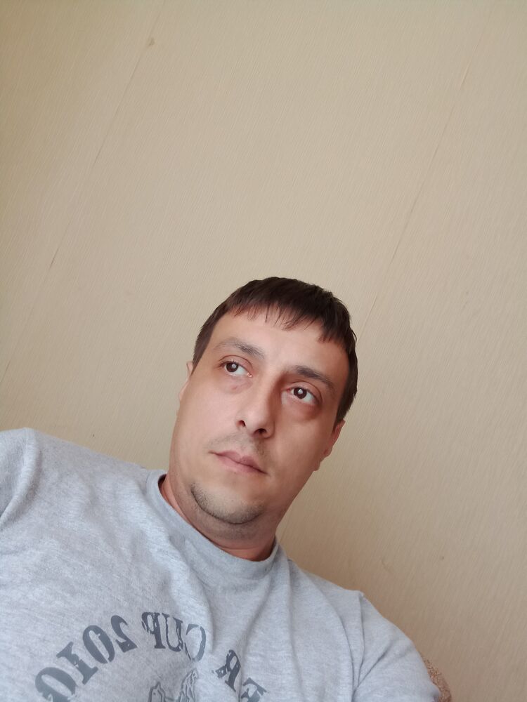  22812975  , 37 ,    