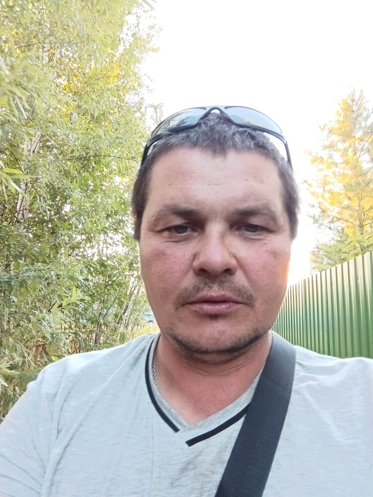  45055765  Pavel, 45 ,    