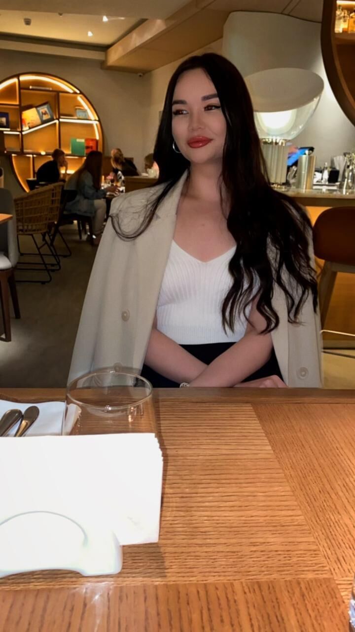  37005365  , 22 ,    -