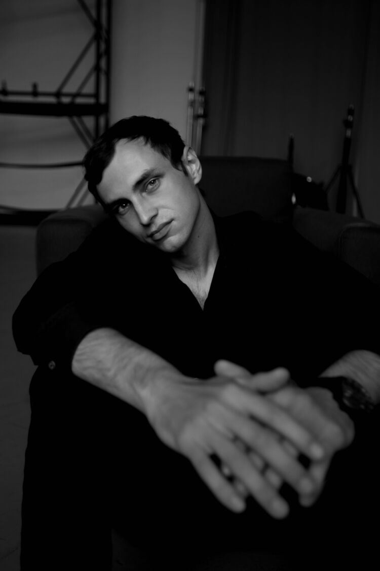 47576195  Tony, 31 ,    