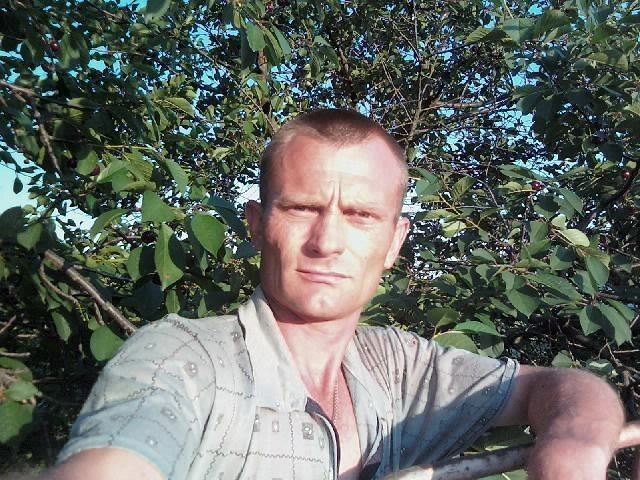  14614635  Serz, 48 ,    