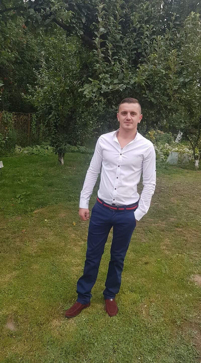  ,   Kasper, 32 ,   ,   , c 