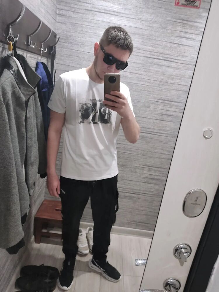  42263695  , 28 ,    