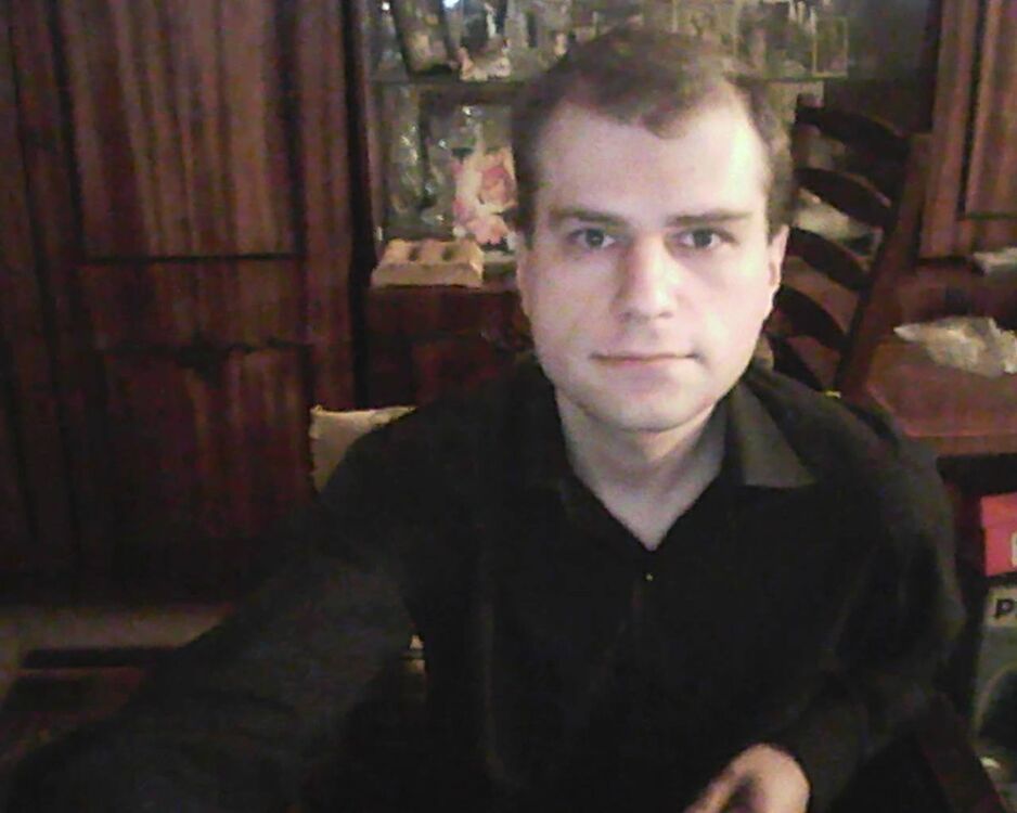  ,   Andrii, 42 ,   ,   , c 