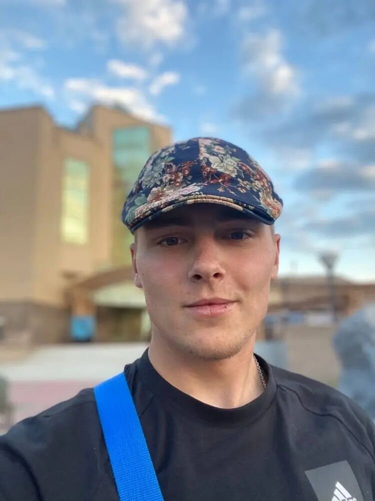  29760235  Dima, 23 ,    