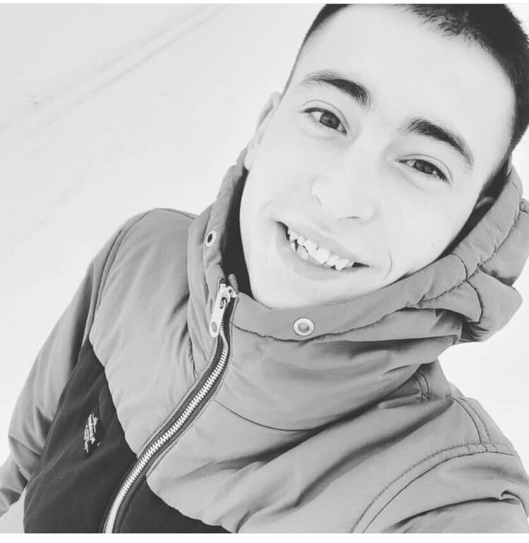  53593665  Andrei, 26 ,    