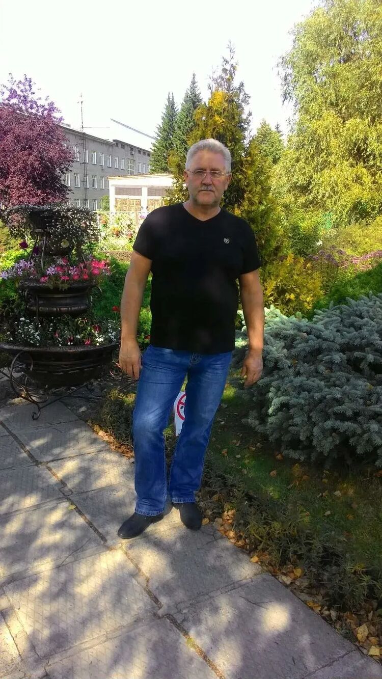  53741955  Charles, 56 ,    