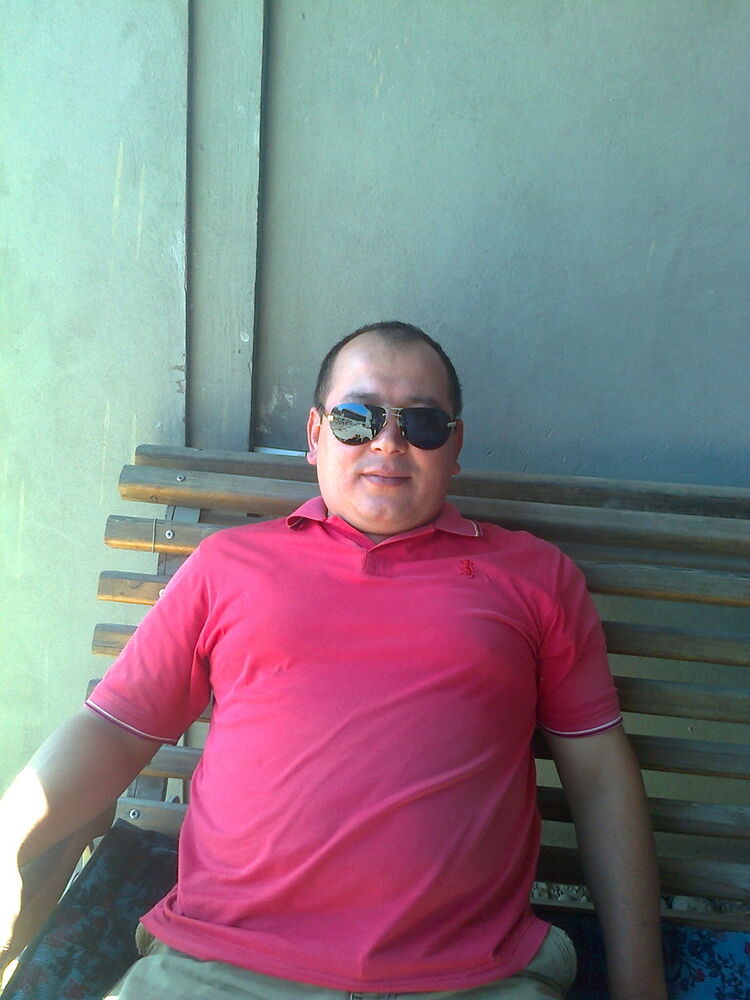  4402195  Hojakbar, 46 ,    