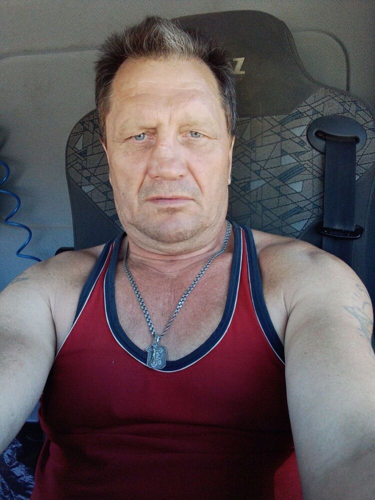  35345665  Sergejsnakin, 58 ,    