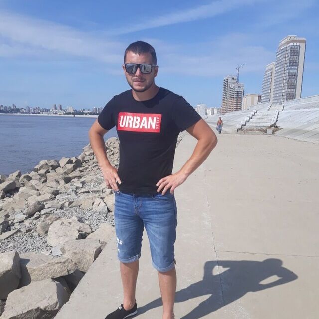  39606055  Ivan nikitin, 32 ,    