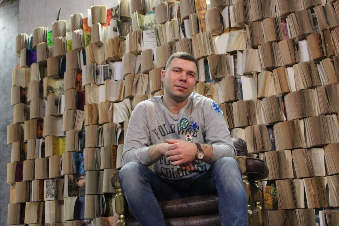 -,   Ruslan, 37 ,   ,   