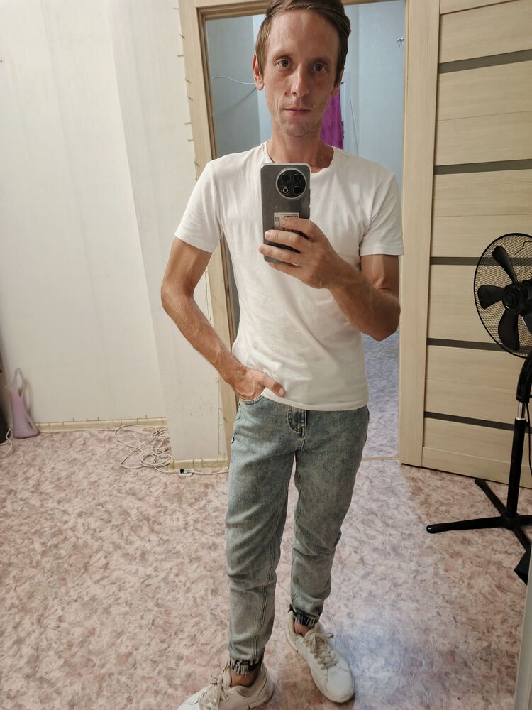  52982095  , 33 ,    