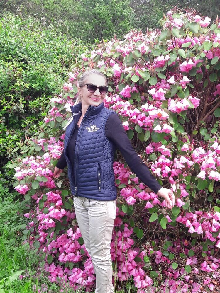  49609975  Sviatlana, 52 ,    