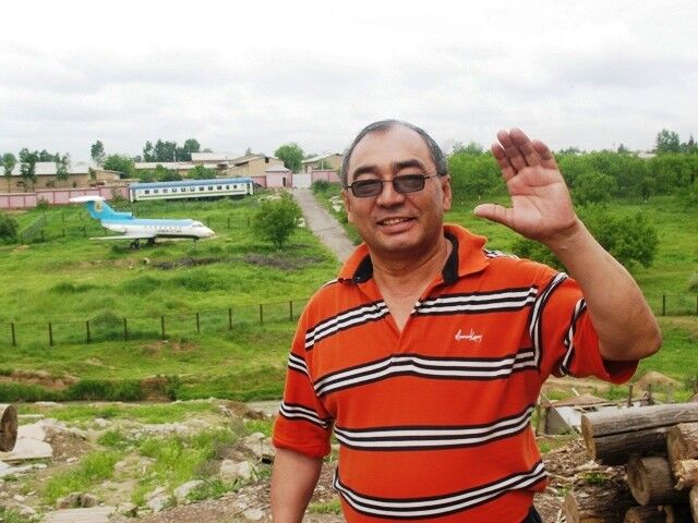  ,   Alisher, 61 ,   