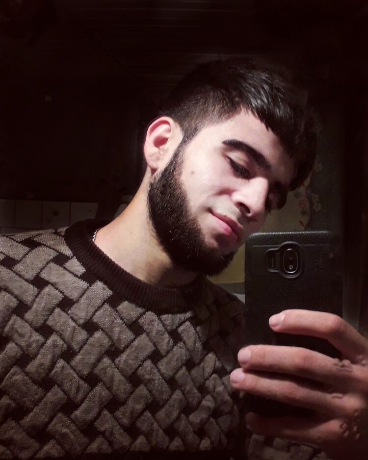  ,   Cani, 25 ,   ,   , c 