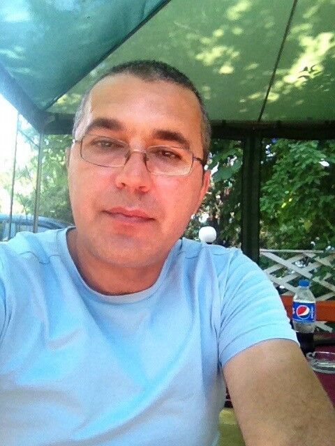  7305915  Ruslan, 46 ,    