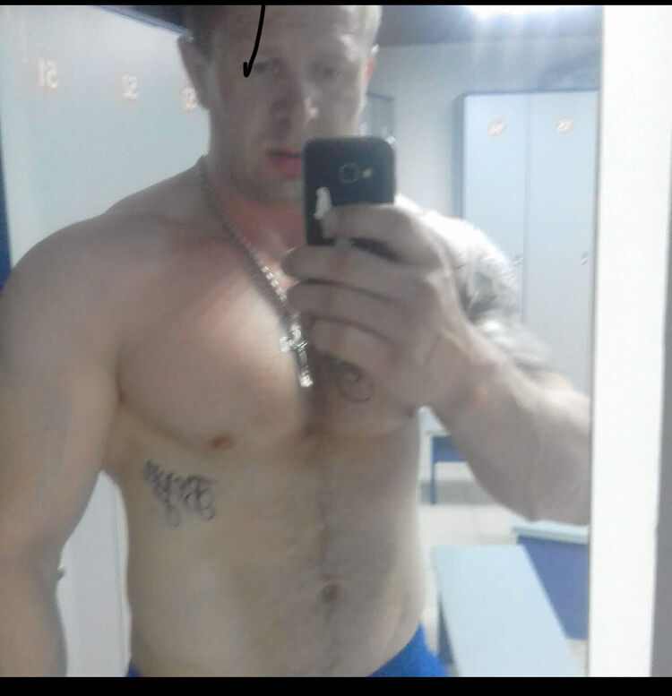  46683745  , 39 ,    