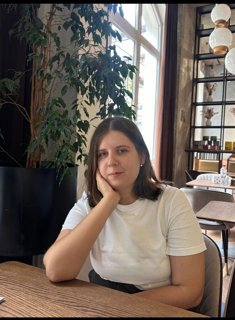  44753965  , 26 ,    