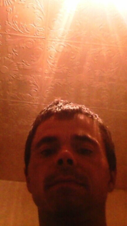  10284555  Viktor, 40 ,    