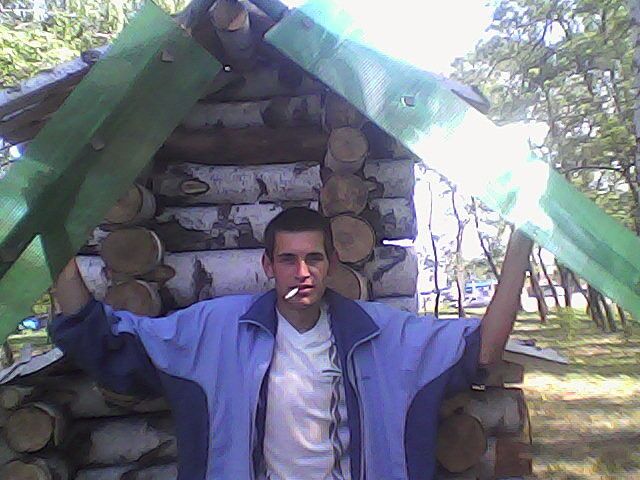  28516275  Vitos, 36 ,    