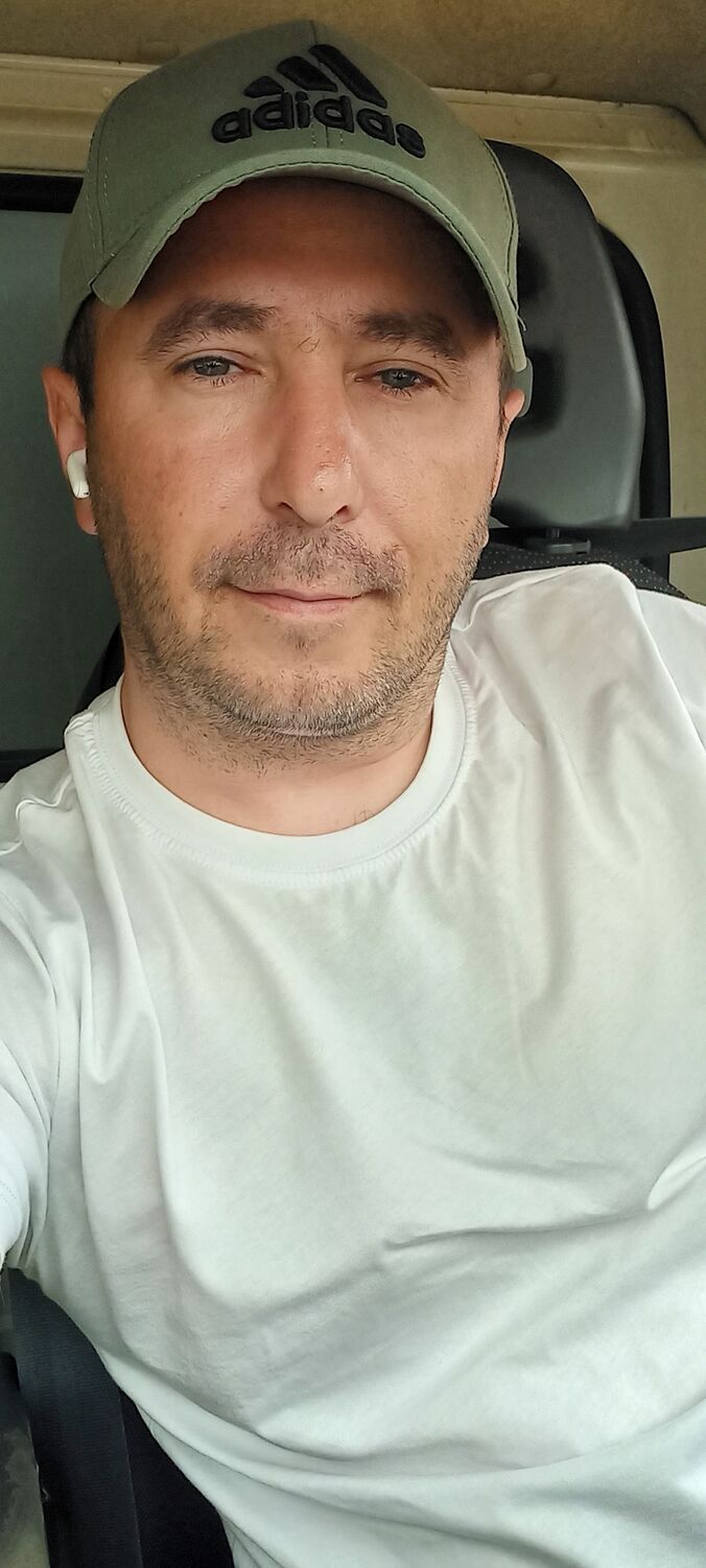  52504625  , 37 ,    