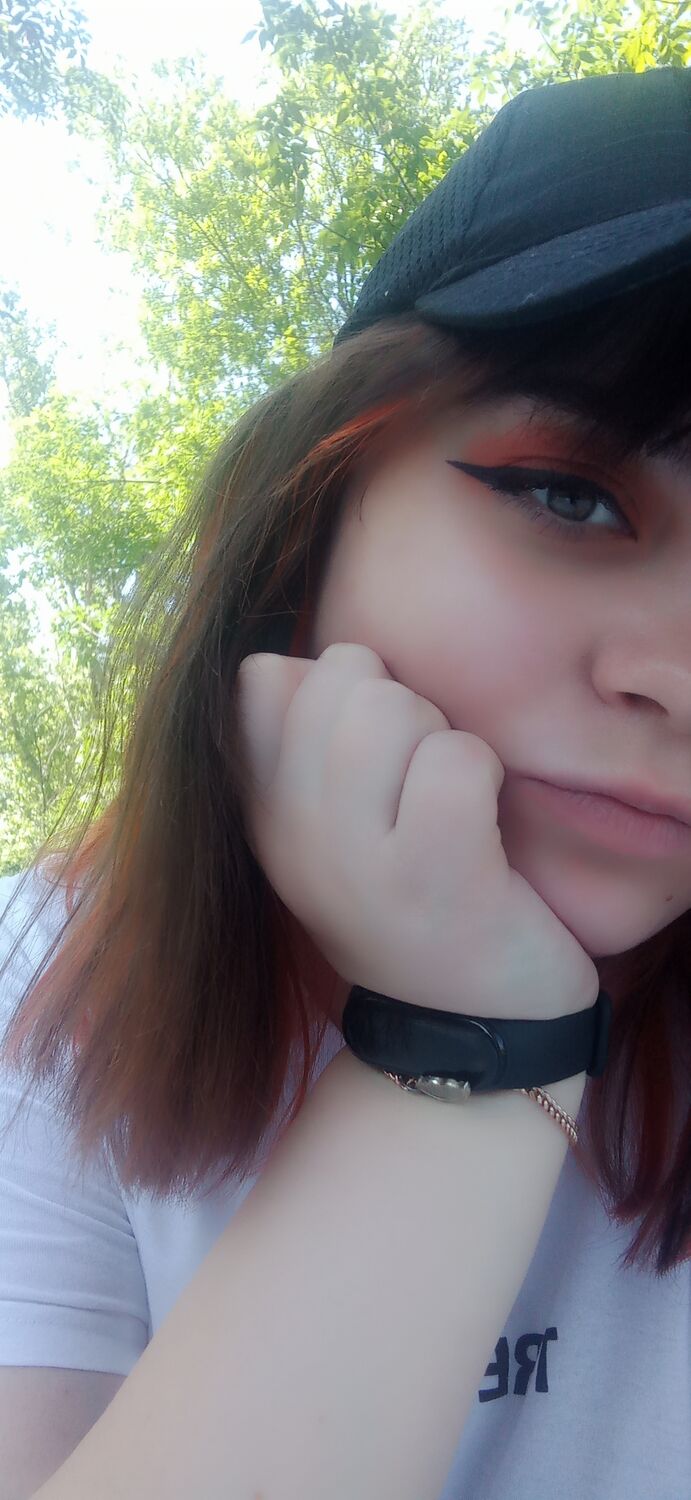  ,   Darya, 25 ,   