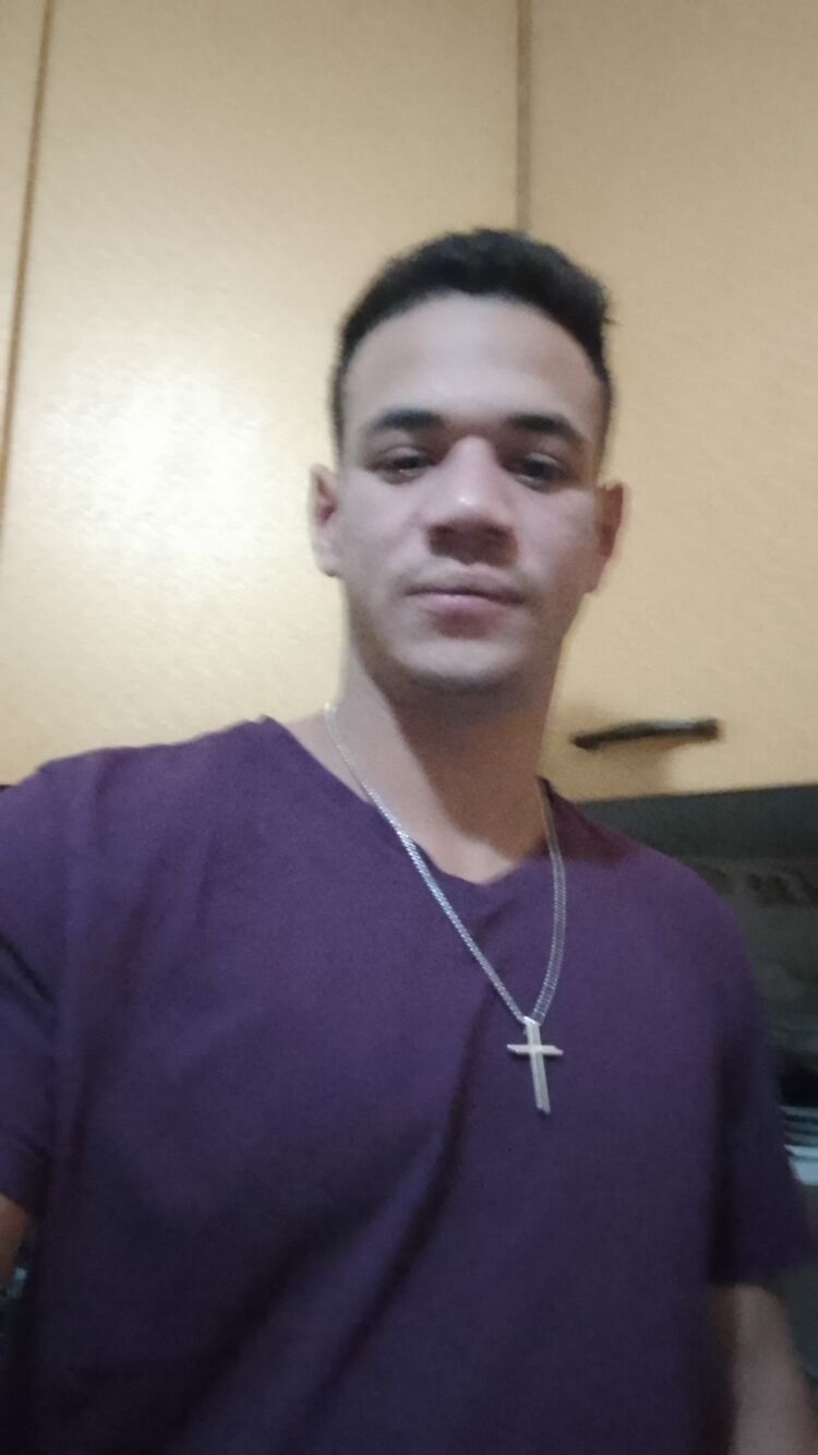 49846315  Reynuy, 29 ,    