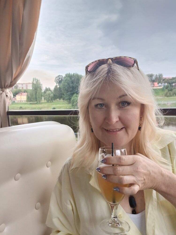  53059015  Lyudmila, 54 ,    