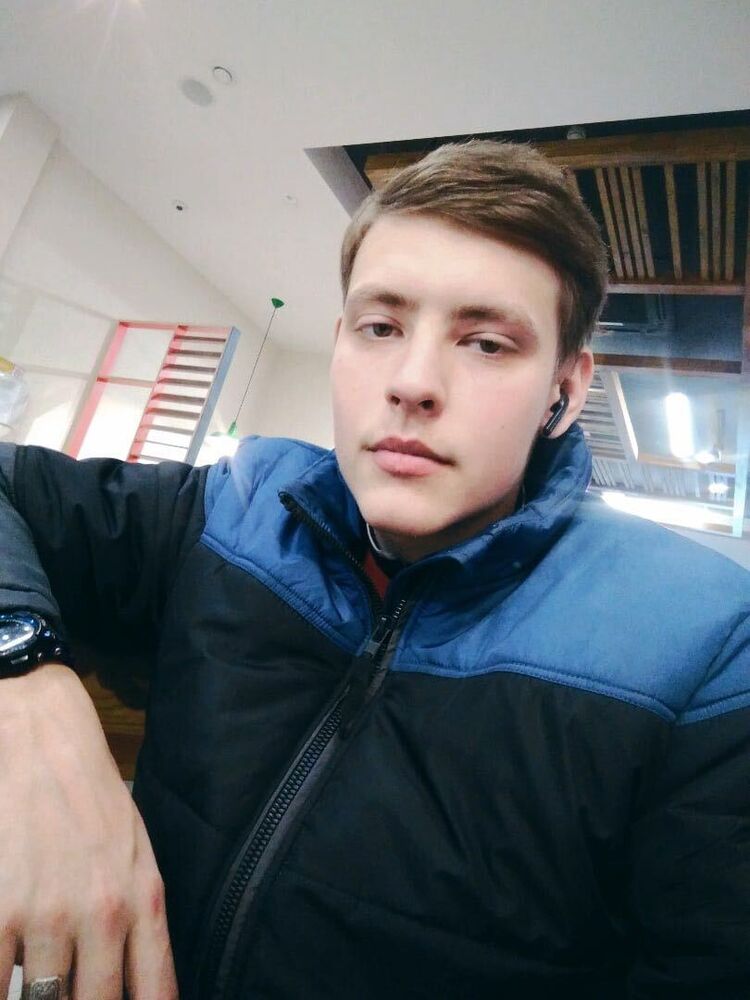  ,   Nikolay, 22 ,   