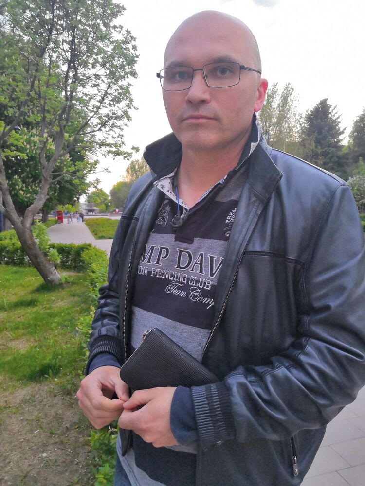  ,   Mars, 42 ,   ,   , c 