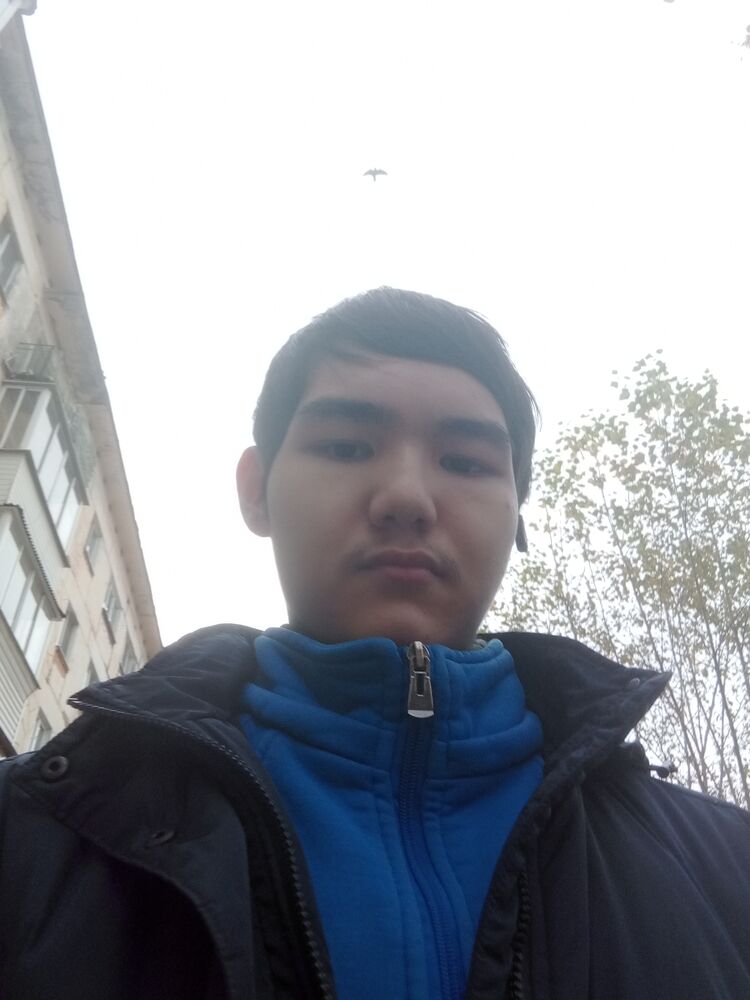  46537625  Timur, 18 ,    