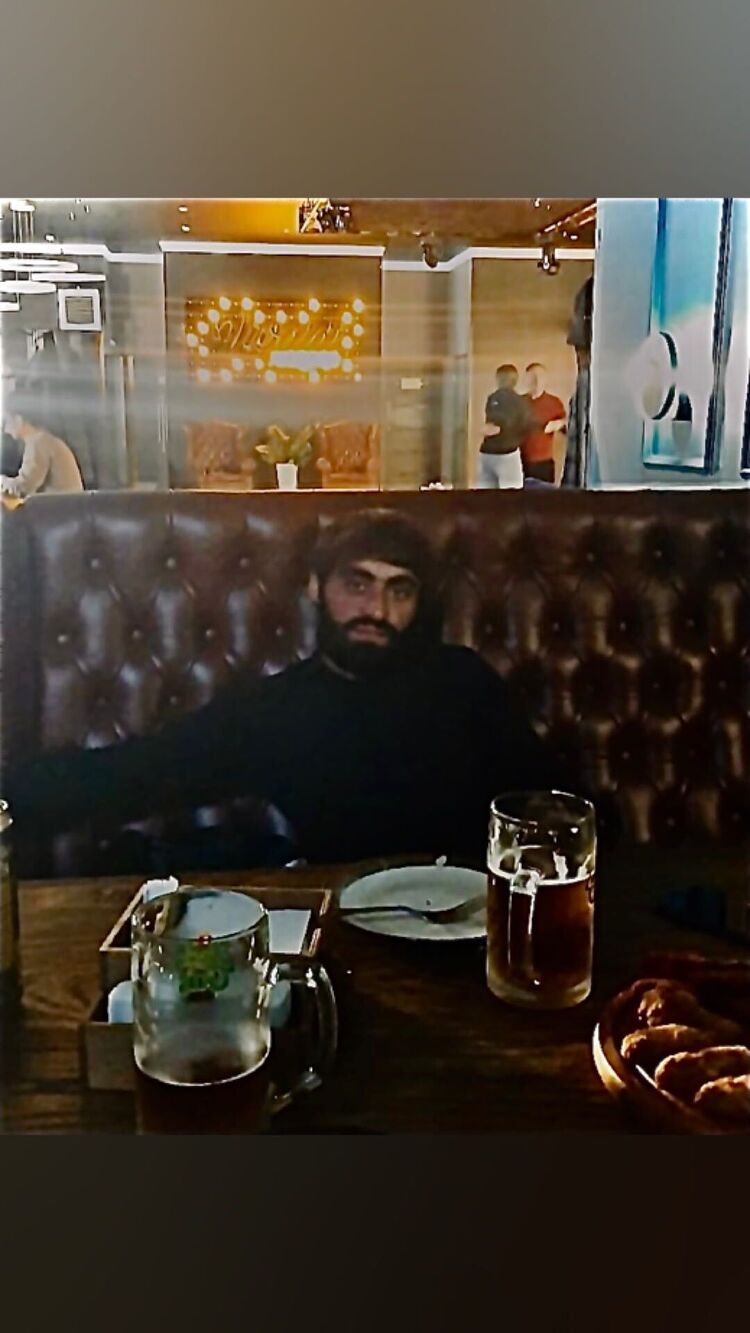  52154975  Varuj, 29 ,     