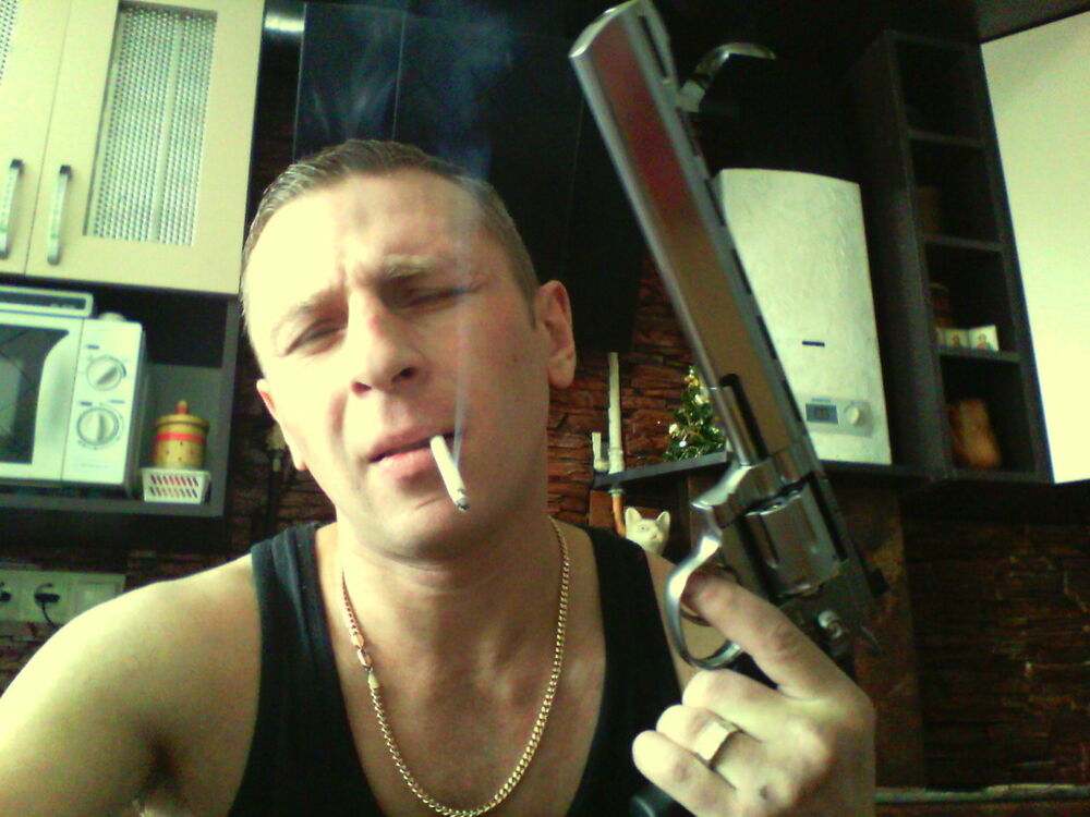  7988125  Klesch, 46 ,    