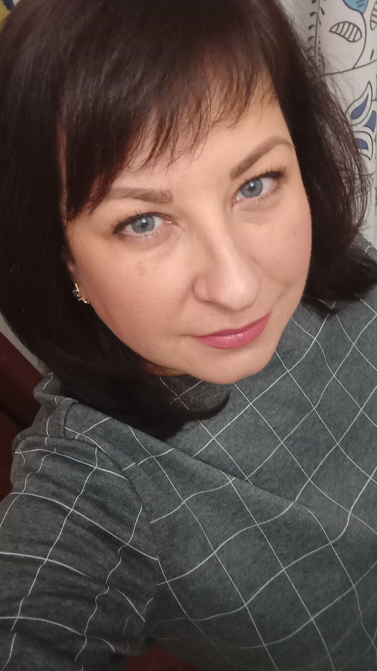  ,   atyana, 42 ,   ,   