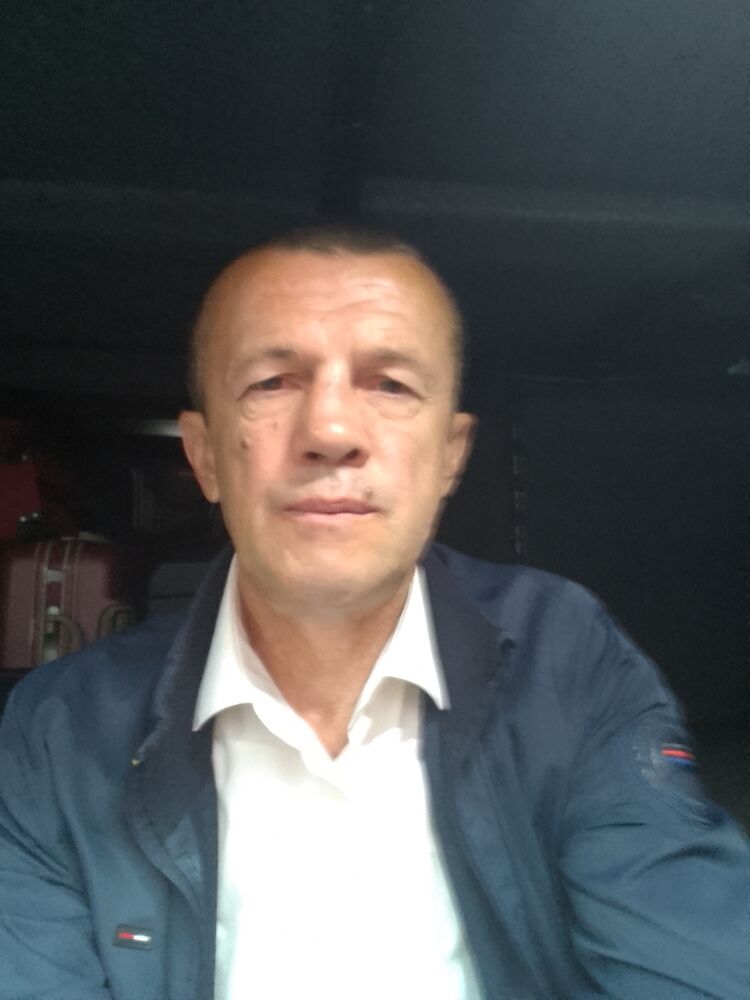  39074265  , 53 ,    