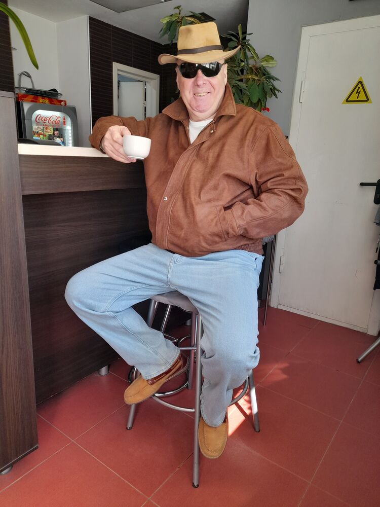  ,   Vyacheslav, 49 ,   ,   , c 
