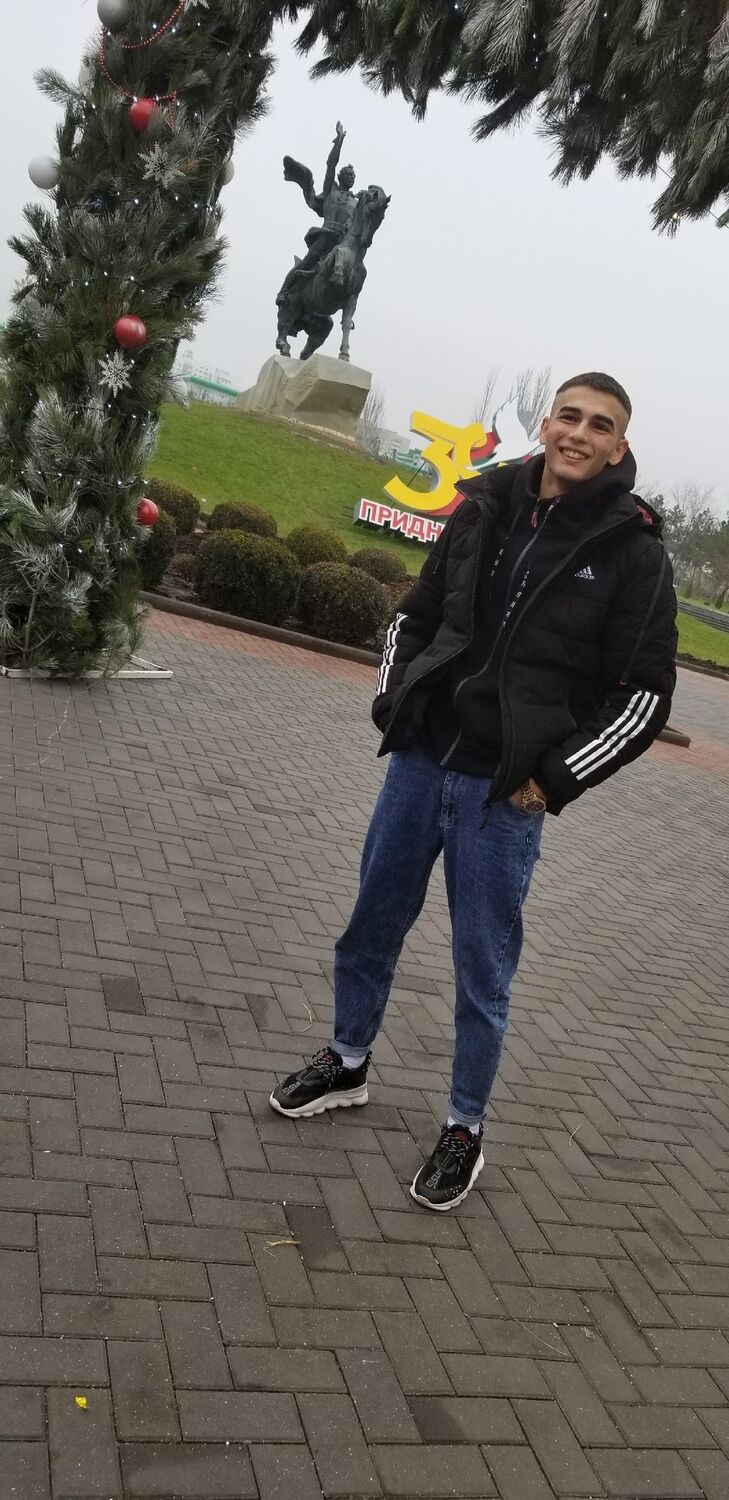  41473665  , 27 ,    