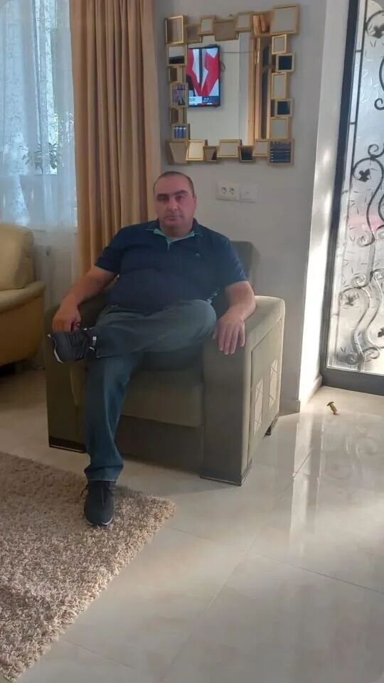  ,   Gizo, 49 ,   ,   
