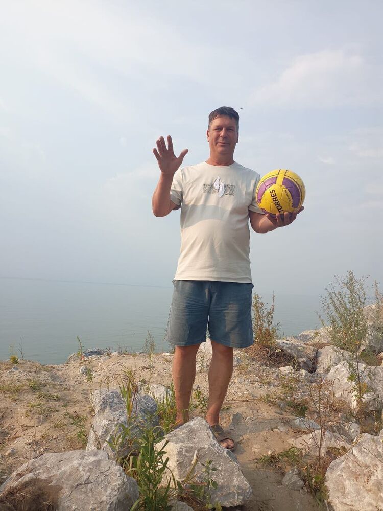  54568145  Arthur james, 55 ,    