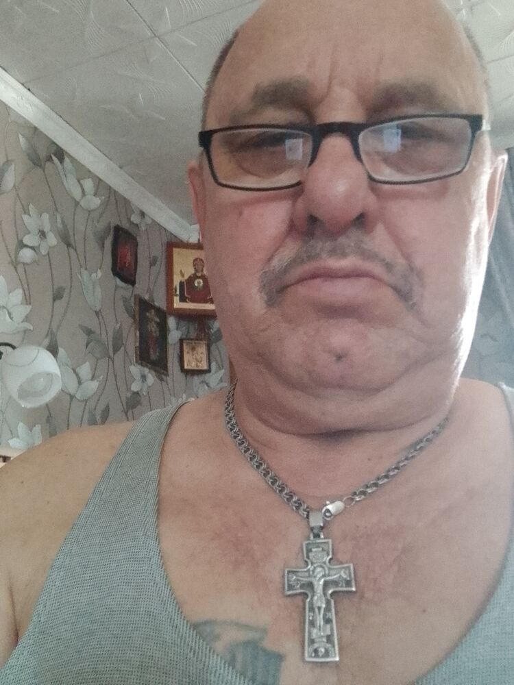  42712875  , 69 ,    