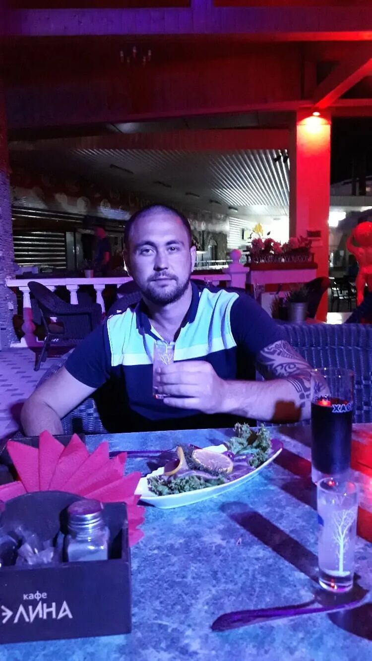  ,   Sergey, 33 ,   ,   