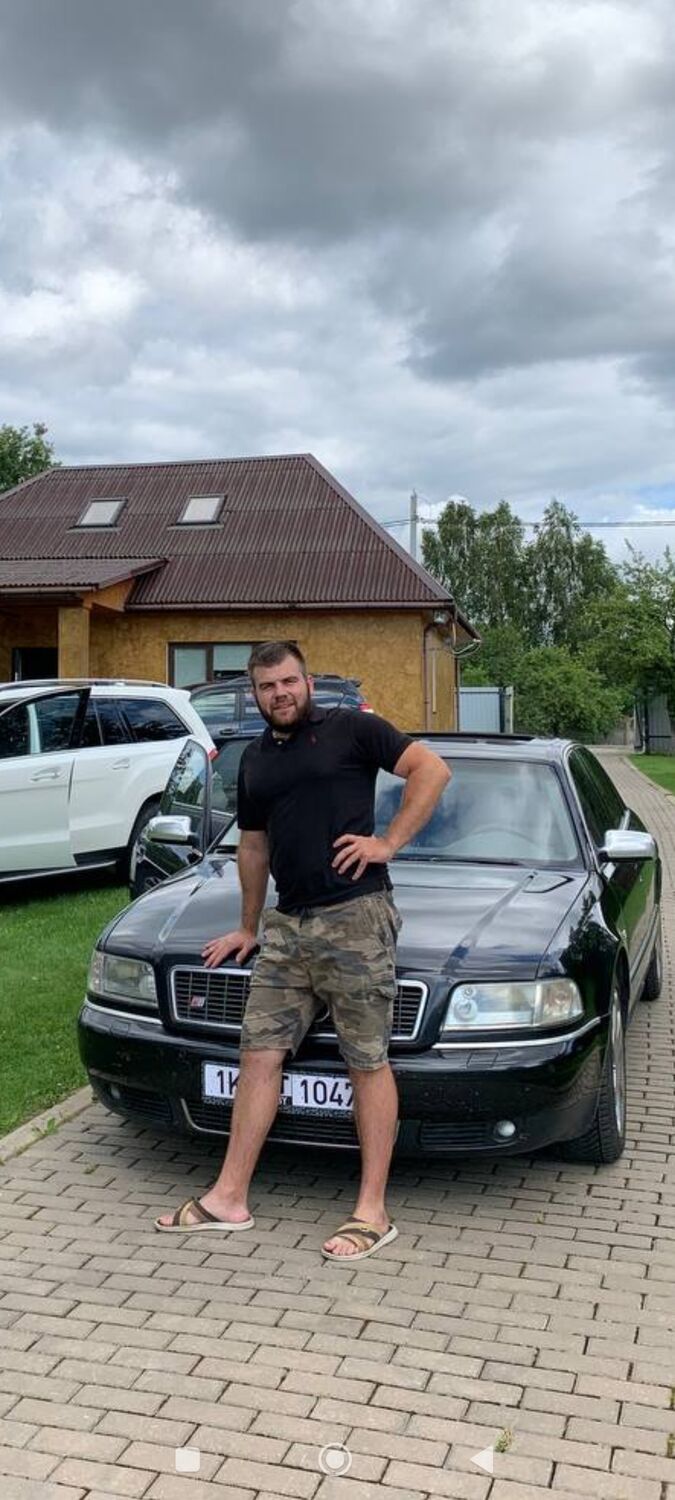  54210785  Pavel, 28 ,    