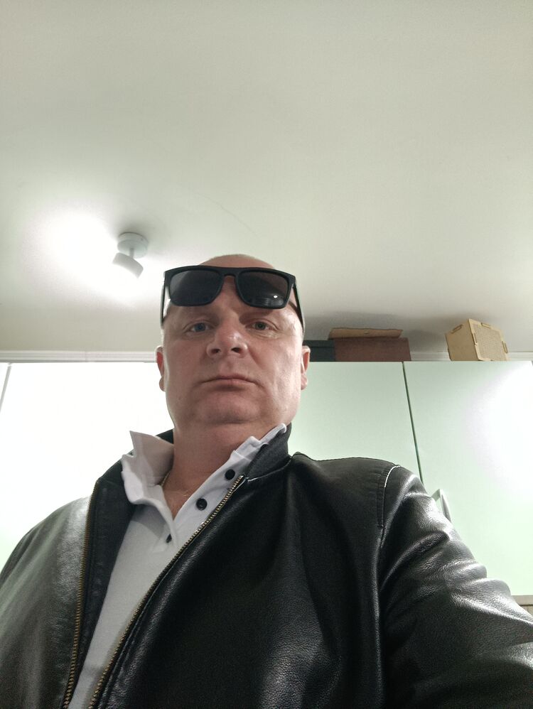  44049825  , 42 ,    