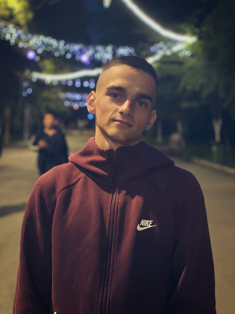  30687425  , 22 ,    -