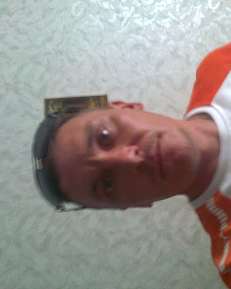  4680875  Vitalj, 46 ,    