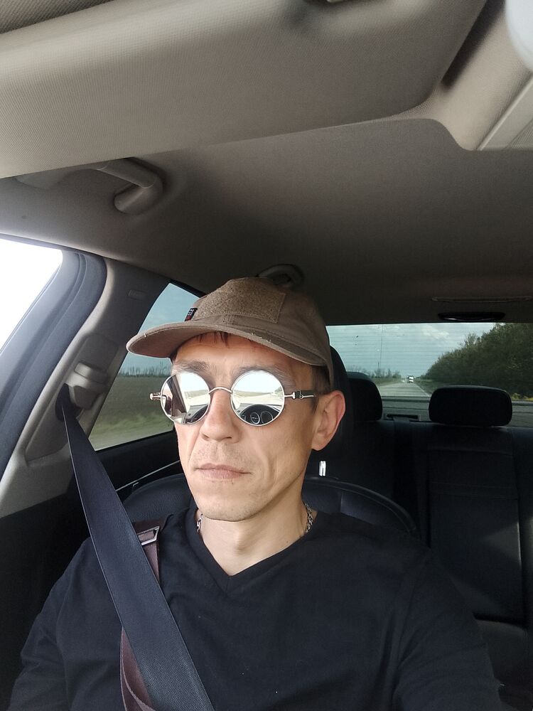  --,   , 37 ,     , c 