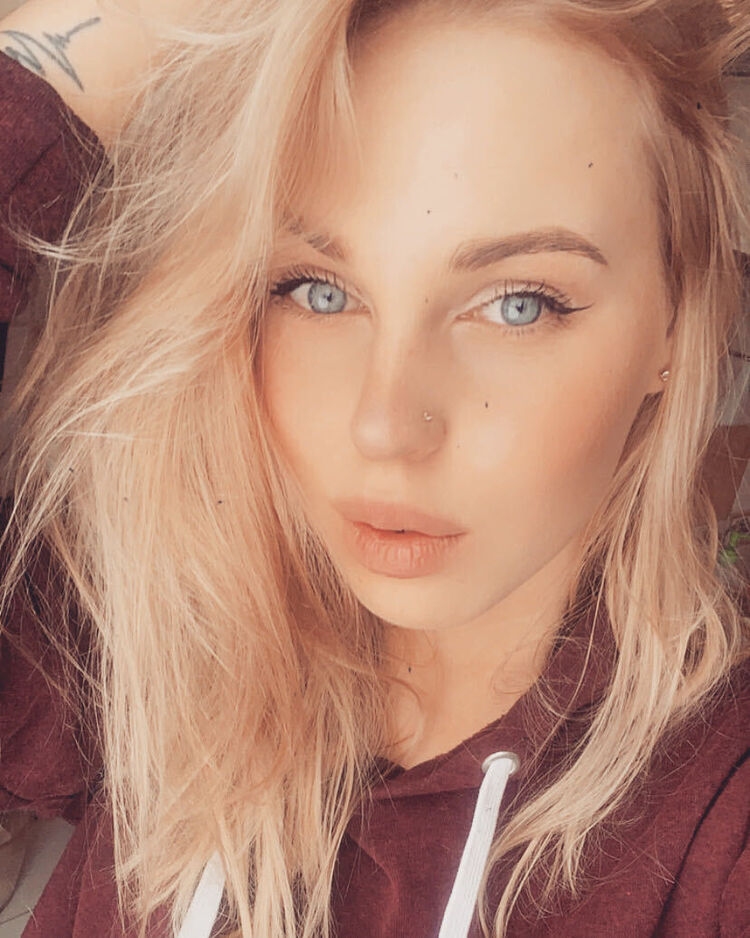  35699535  , 24 ,    -