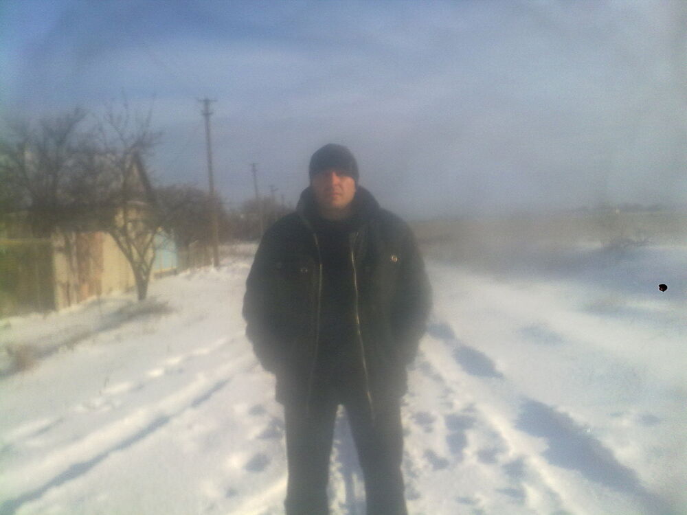  8741475  Ivan, 46 ,    -
