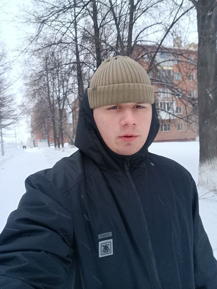  34274455  Vitaly, 24 ,    