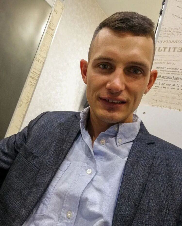  43479935  Pavel, 29 ,    